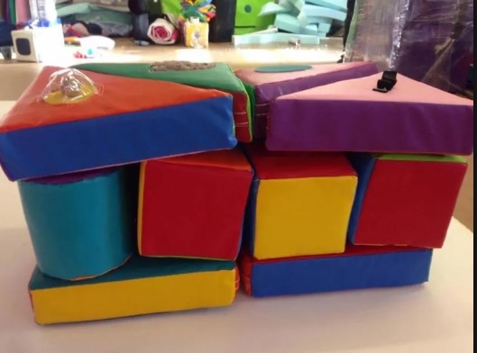 12 Piece Soft Sensory Interactive Play Box, Learning SPACE