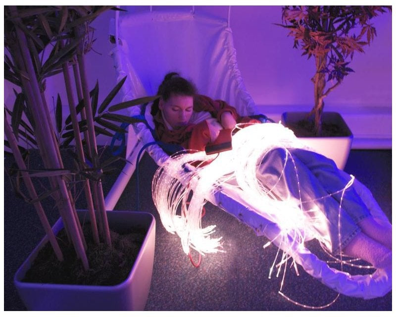 2m x 150 Tails Sidesparkle Fibre Optics with Lightsource, Learning SPACE