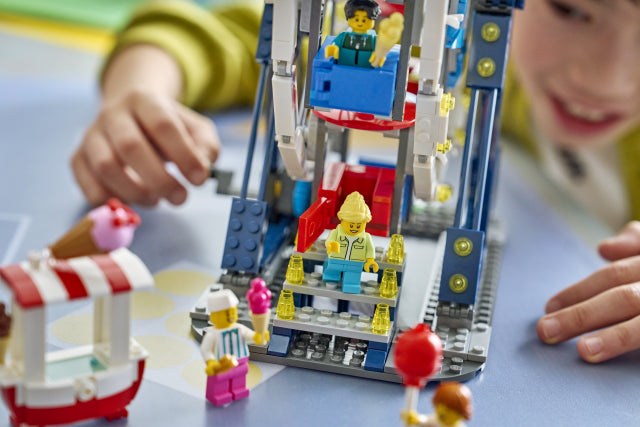 LEGO® Creator (31389) 3-in-1 Iconic Ferris Wheel, Activity Toys Learning SPACE