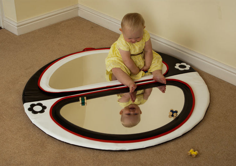 Double Mirror Baby Pad (1.2m dia), Black/ White Learning SPACE