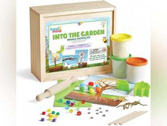 Into The Garden Sensory Activity Kit, Arts & Crafts Learning SPACE