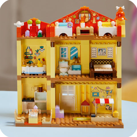 LEGO® (11203) Bluey - Bluey's Family House, Learning SPACE
