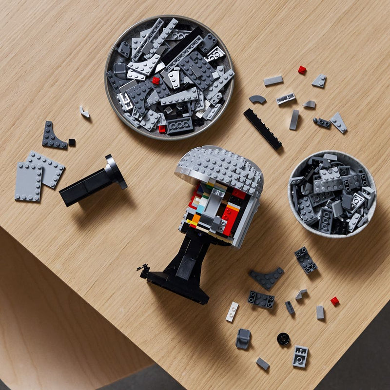 LEGO® (75328) Star Wars™ - The Mandalorian™ Helmet, Learning SPACE