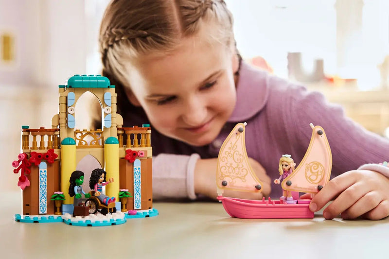 LEGO® Wicked Glinda, Elphaba & Nessarose at Shiz University (75681), Learning SPACE
