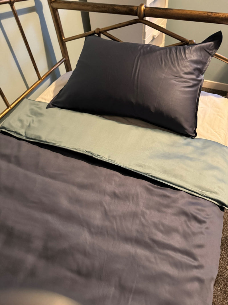 Lightweight Fabric Weighted Blanket - 3/4/5 kg (Grey/Green), Learning SPACE