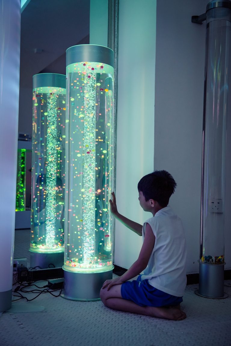 Lumina Extra Wide 1.5m Bubble Tube - With Floating Balls and Remote, Learning SPACE