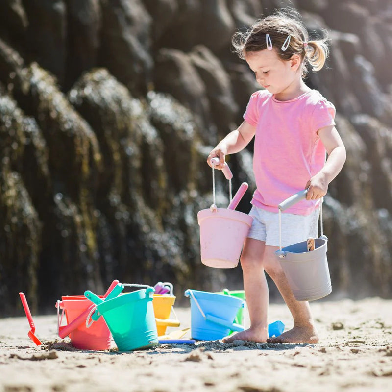 Meadow Garden Green Activity Bucket - Silicone, Learning SPACE