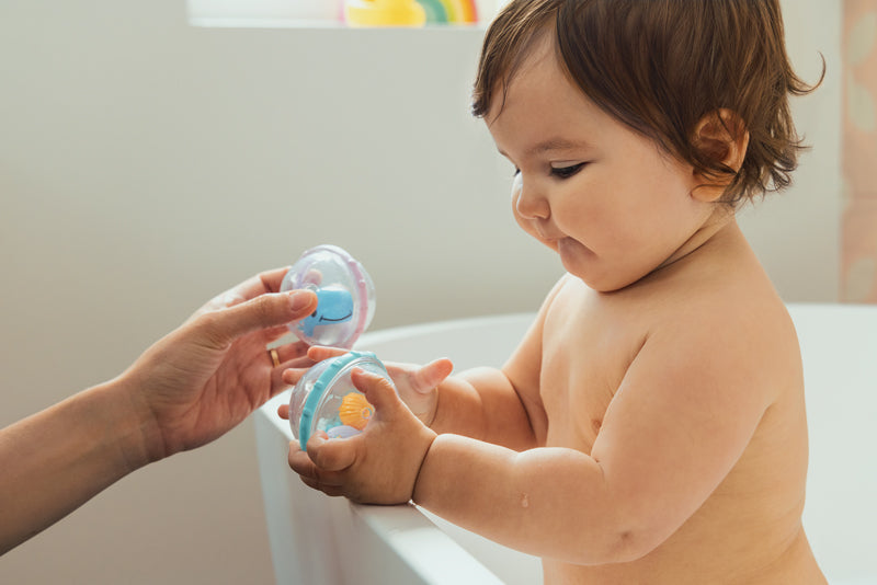 Munchkin Bath Float and Play Bubble Balls 2Pk, Learning SPACE