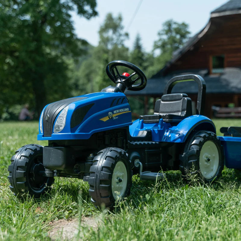 New Holland Tractor With Trailer And Opening Bonnet (UK Mainland Only), Learning SPACE
