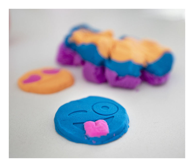 Playfoam Sculpt & Squish Sensory Sand – 8-Pack, Learning SPACE