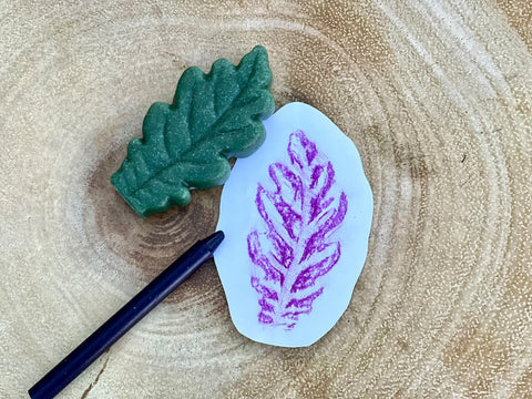 Sensory Play Stones – Leaves, Learning SPACE