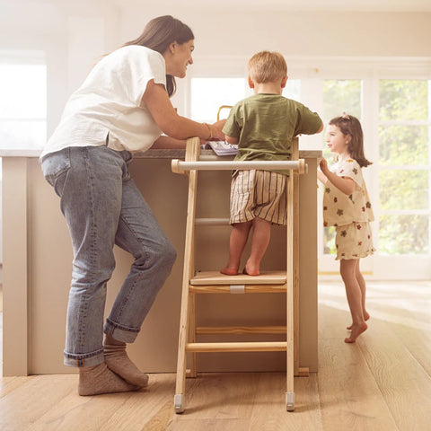 TP Active-Tots Wooden Helper Tower With Easel Accessory (UK Mainland Only), Learning SPACE