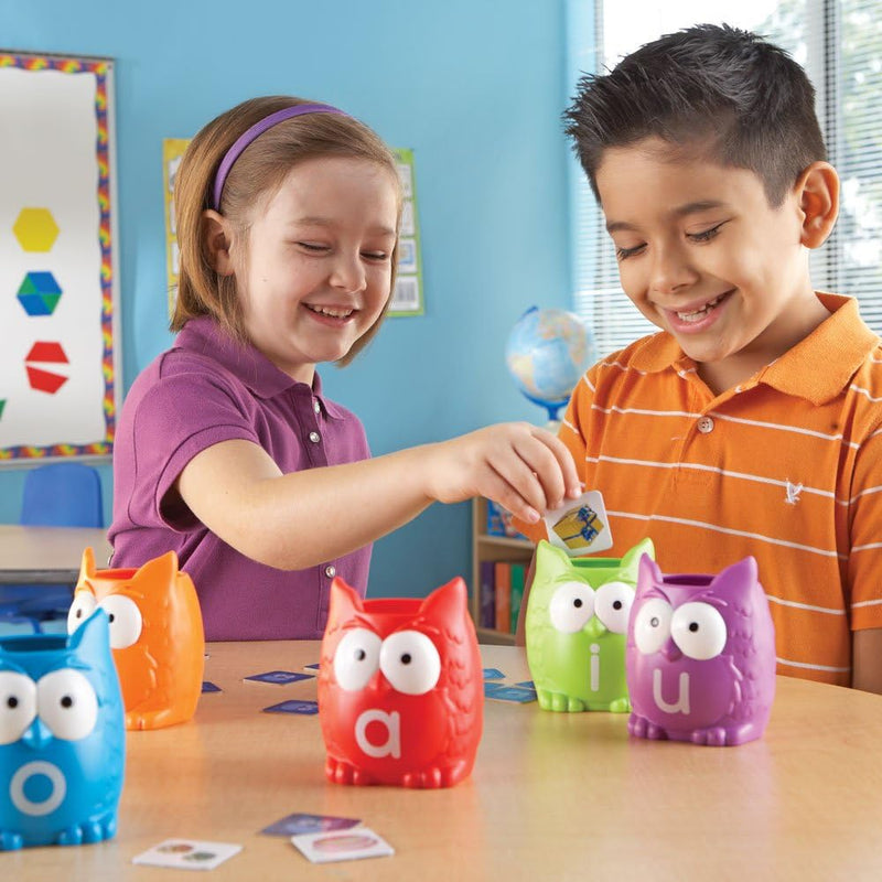 Vowel Owls™ Sorting Set, Learning SPACE