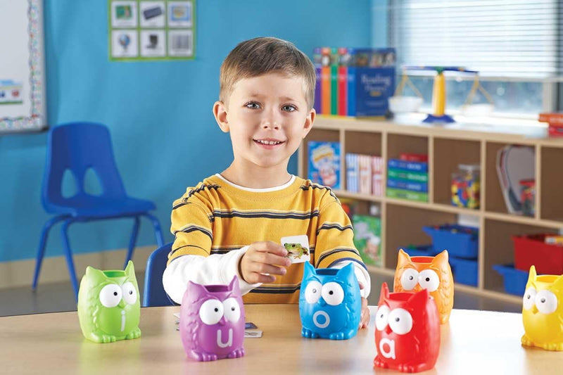 Vowel Owls™ Sorting Set, Learning SPACE