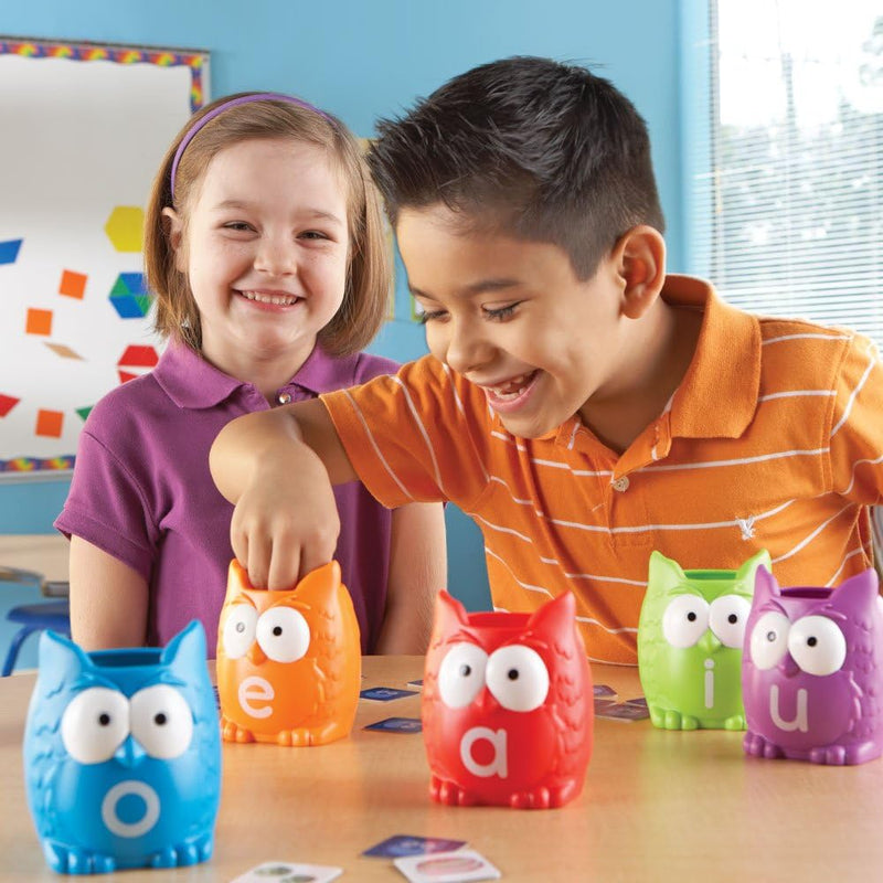 Vowel Owls™ Sorting Set, Learning SPACE
