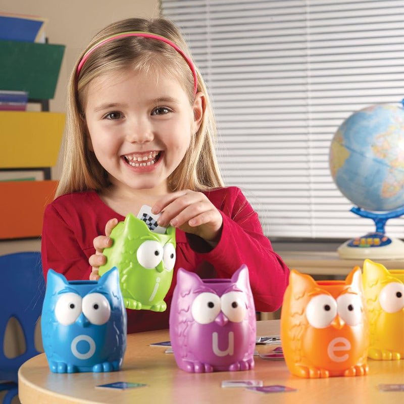 Vowel Owls™ Sorting Set, Learning SPACE