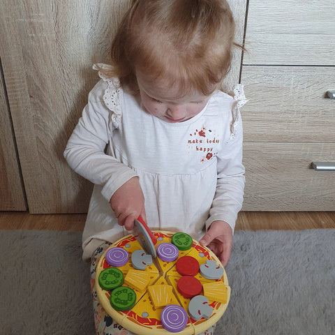 Wooden Cutting Pizza - Play Food, Learning SPACE