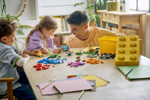LEGO® Classic (10696) Medium Creative Brick Box, Activity Toys Learning SPACE