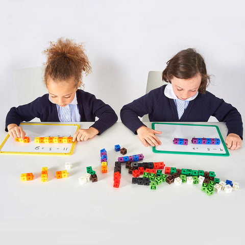 Linking Cubes 2cm - 100 Pack