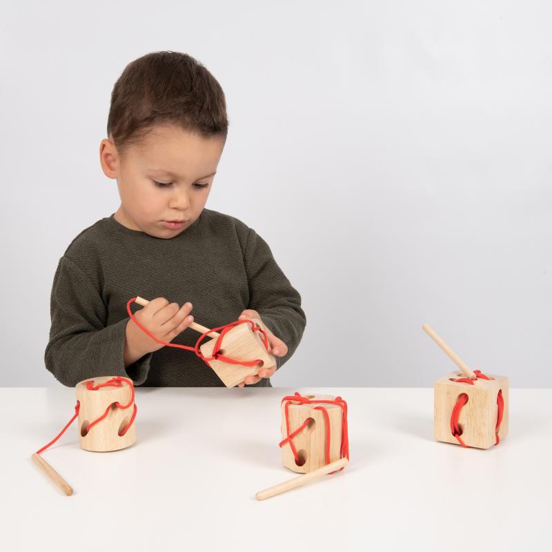 Wooden Lacing Shapes - Pk4, Learning SPACE